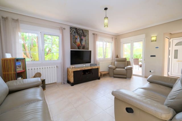 3 slaapkamer Villa te koop in Cabo Roig, Orihuela met zwembad garage - € 749.000 (Ref: 10157411)