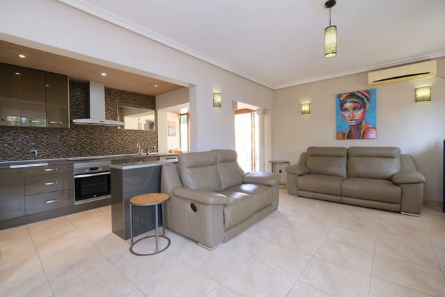 3 slaapkamer Villa te koop in Cabo Roig, Orihuela met zwembad garage - € 749.000 (Ref: 10157411)