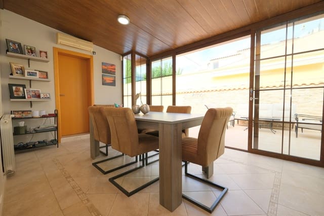 3 slaapkamer Villa te koop in Cabo Roig, Orihuela met zwembad garage - € 749.000 (Ref: 10157411)