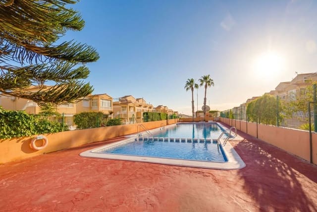 2 soverom Penthouse til salgs i Punta Prima, Torrevieja med svømmebasseng - € 196 100 (Ref: 10159115)