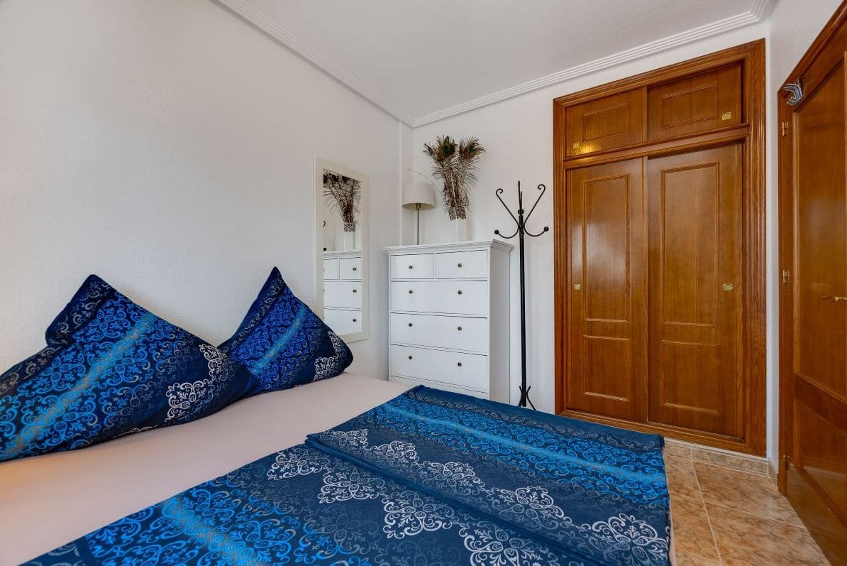 2 soverom Penthouse til salgs i Punta Prima med svømmebasseng - € 196 100 (Ref: 10159115)