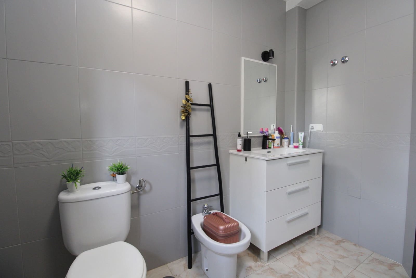 3 bedroom Villa for sale in Villamartin with pool garage - € 429,900 (Ref: 10161054)