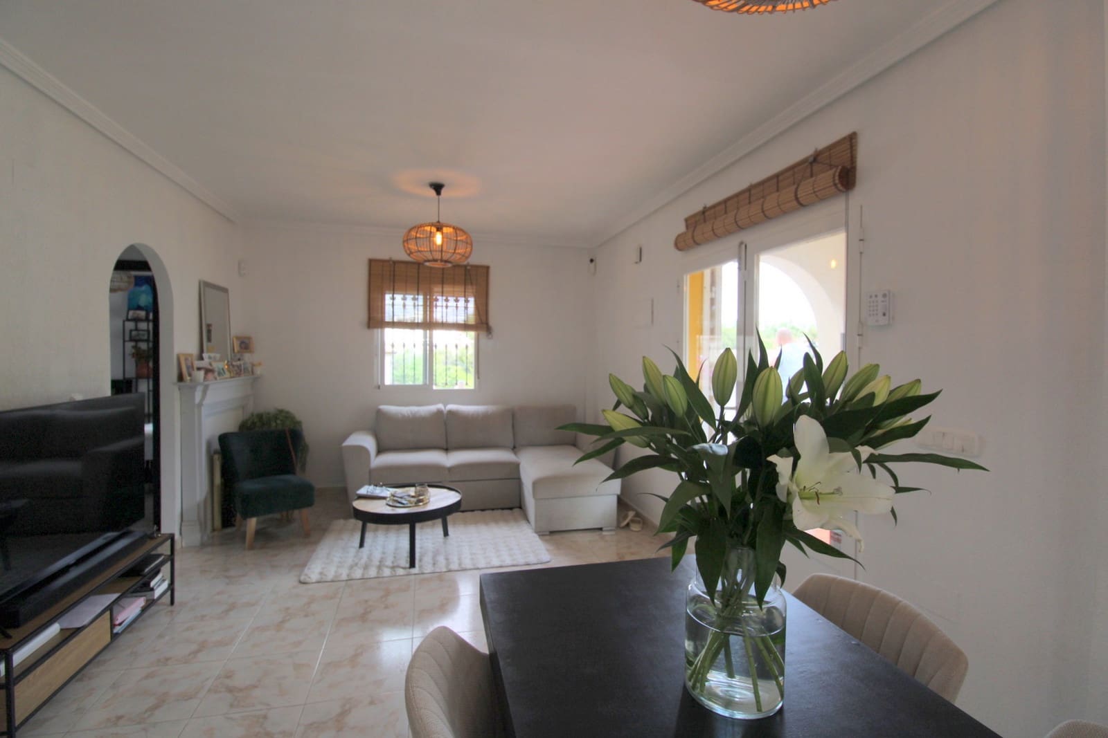 3 bedroom Villa for sale in Villamartin with pool garage - € 429,900 (Ref: 10161054)