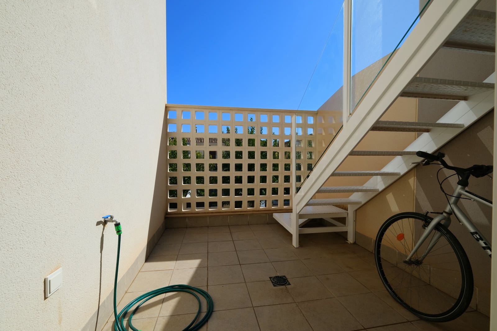 3 soveværelse Byhus til salg i Santiago de la Ribera med swimmingpool - € 275.000 (Ref: 10168255)