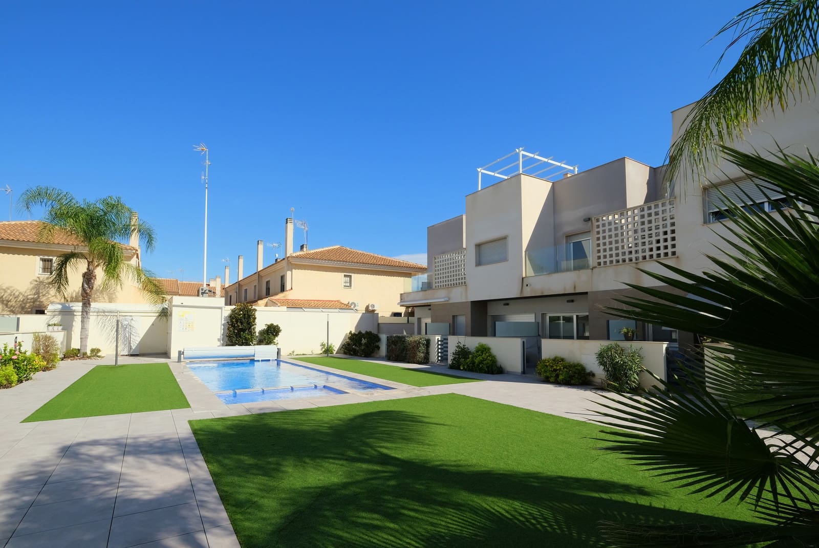 3 soveværelse Byhus til salg i Santiago de la Ribera med swimmingpool - € 275.000 (Ref: 10168255)