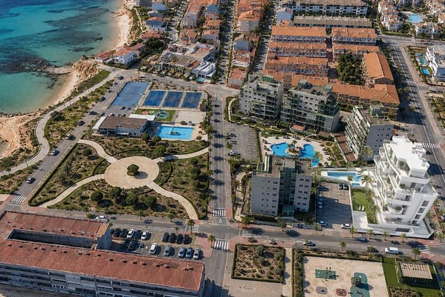 2 soverom Leilighet til salgs i Mil Palmeras, Orihuela med svømmebasseng garasje - € 365 000 (Ref: 10171065)