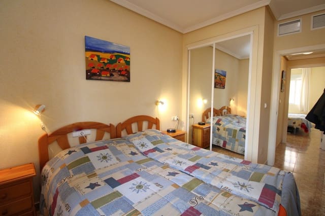 2 soverom Leilighet til salgs i La Zenia, Orihuela med svømmebasseng garasje - € 168 000 (Ref: 10173352)