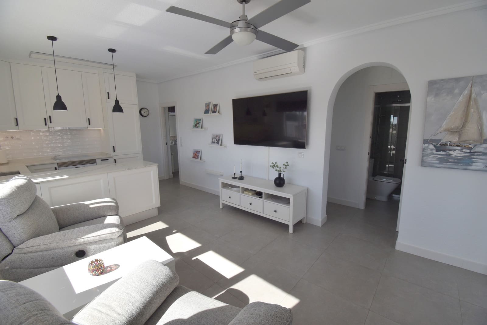 3 soverom Villa til salgs i Villamartin med svømmebasseng garasje - € 449 999 (Ref: 10176869)