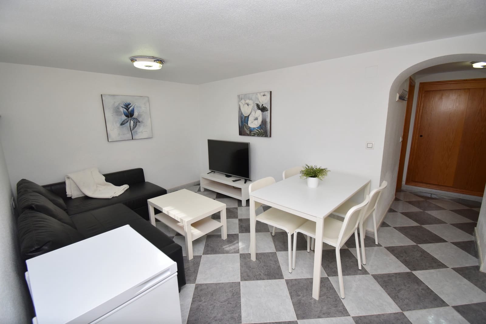 3 soverom Villa til salgs i Villamartin med svømmebasseng garasje - € 449 999 (Ref: 10176869)