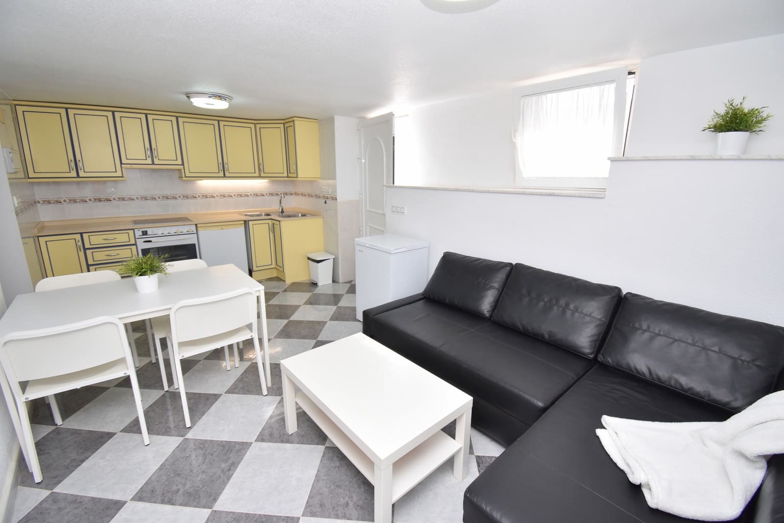 3 soverom Villa til salgs i Villamartin med svømmebasseng garasje - € 449 999 (Ref: 10176869)