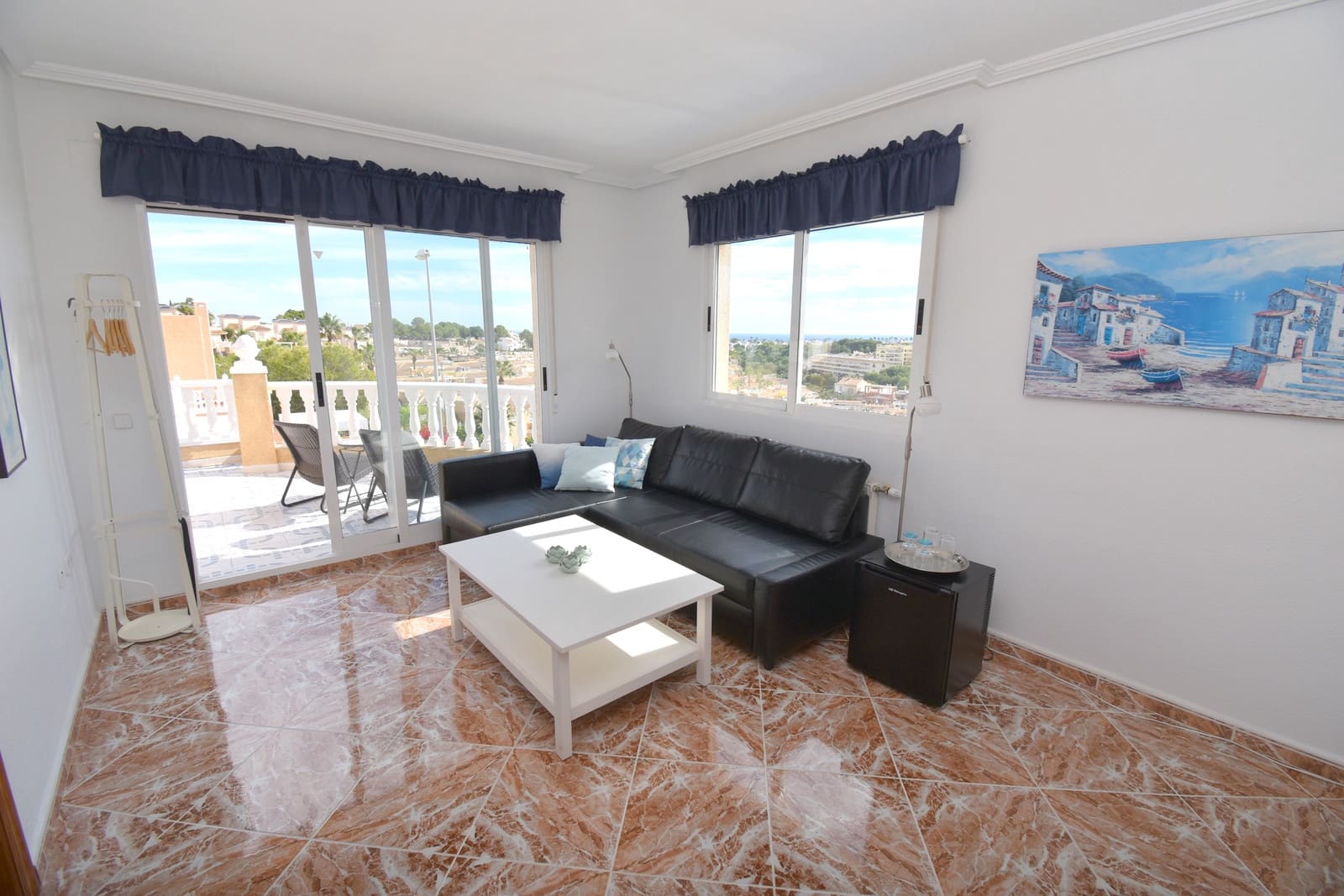 3 soverom Villa til salgs i Villamartin med svømmebasseng garasje - € 449 999 (Ref: 10176869)