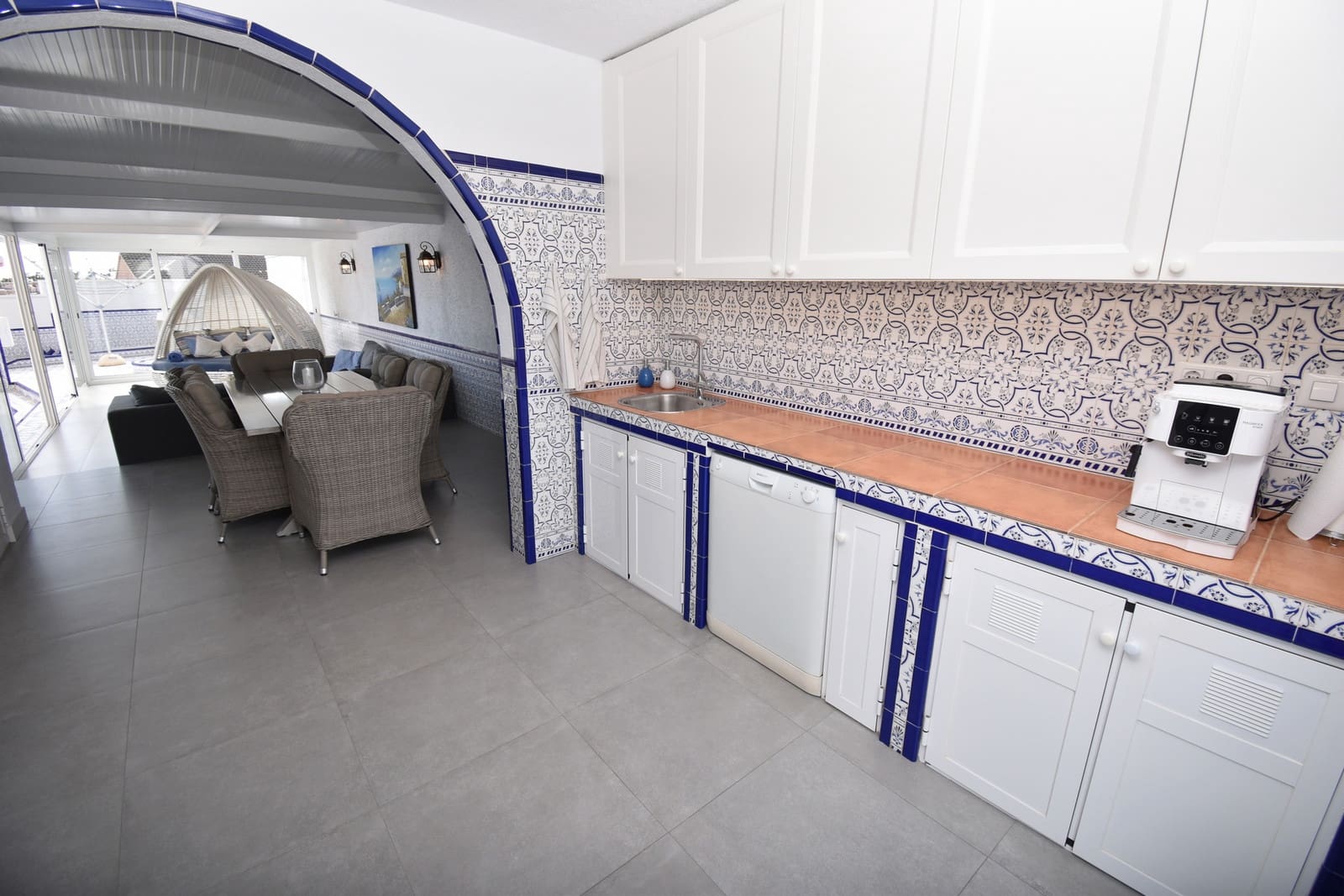 3 soverom Villa til salgs i Villamartin med svømmebasseng garasje - € 449 999 (Ref: 10176869)