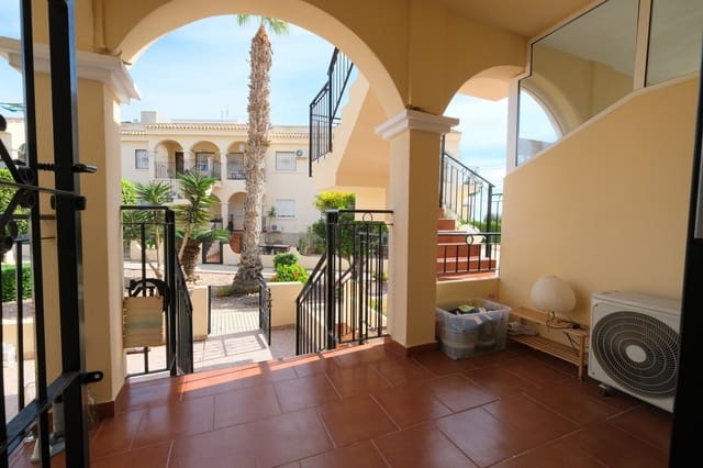 2 sovrum Lägenhet till salu i Playa Flamenca, Orihuela med pool garage - 149 500 € (Ref: 10176871)