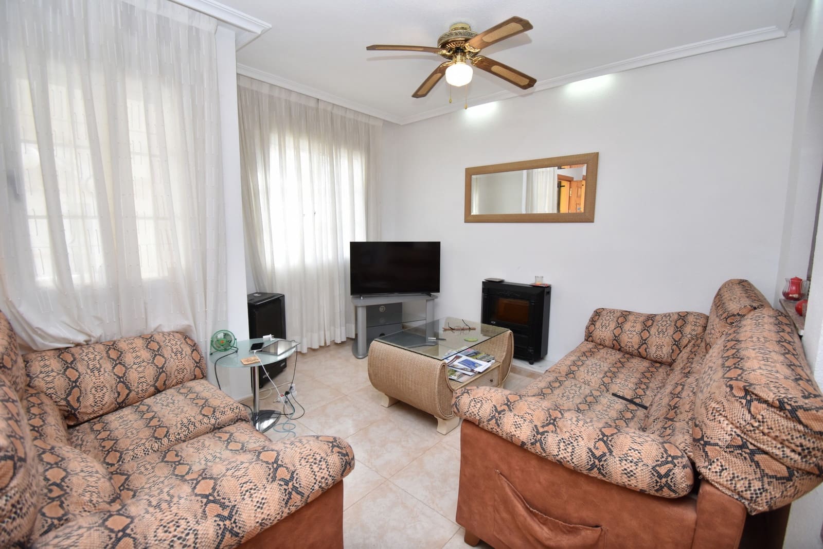 3 sypialnia Dom na sprzedaż w Torrevieja z basenem garażem - 158 000 € (Ref: 10176872)