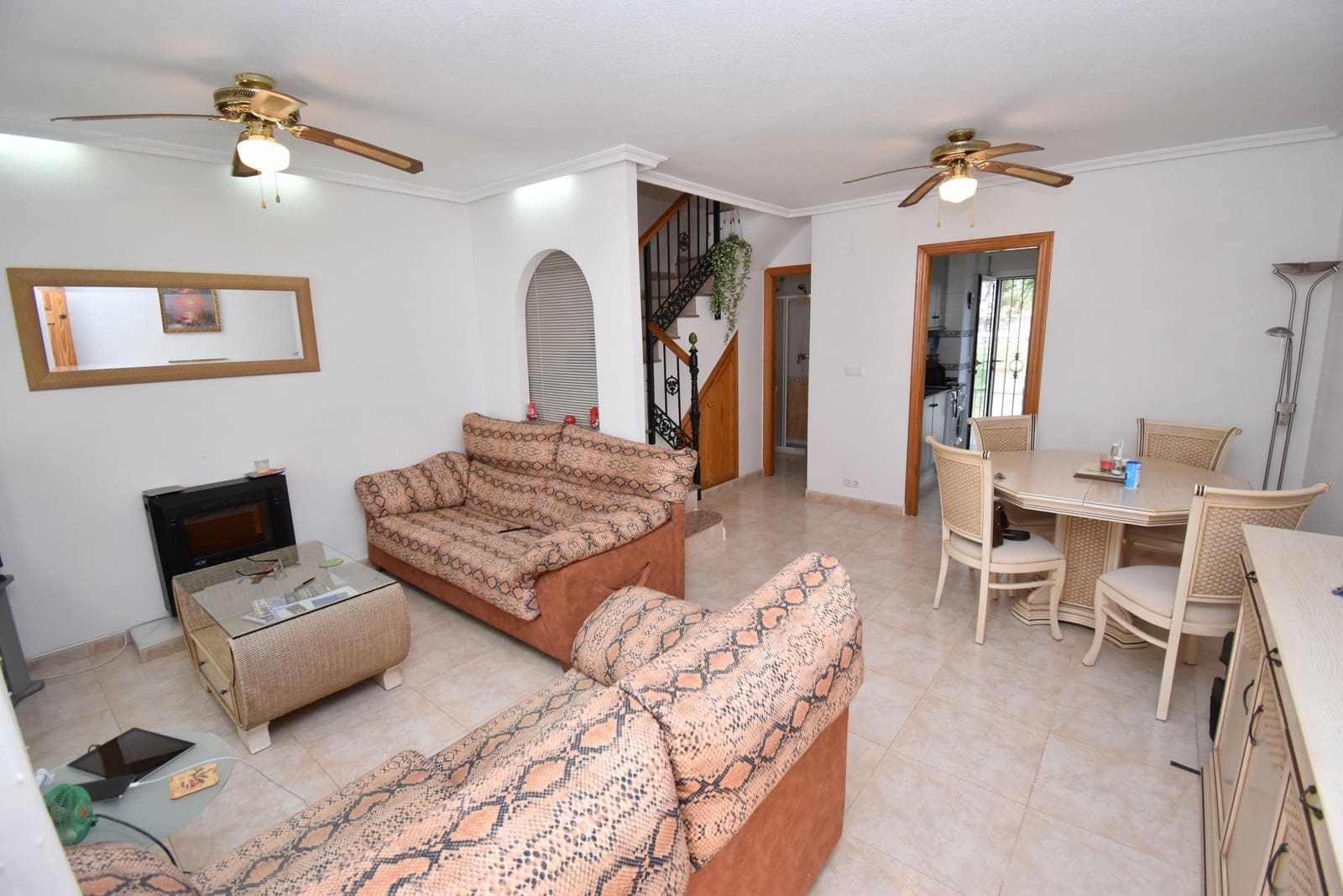 3 sypialnia Dom na sprzedaż w Torrevieja z basenem garażem - 158 000 € (Ref: 10176872)