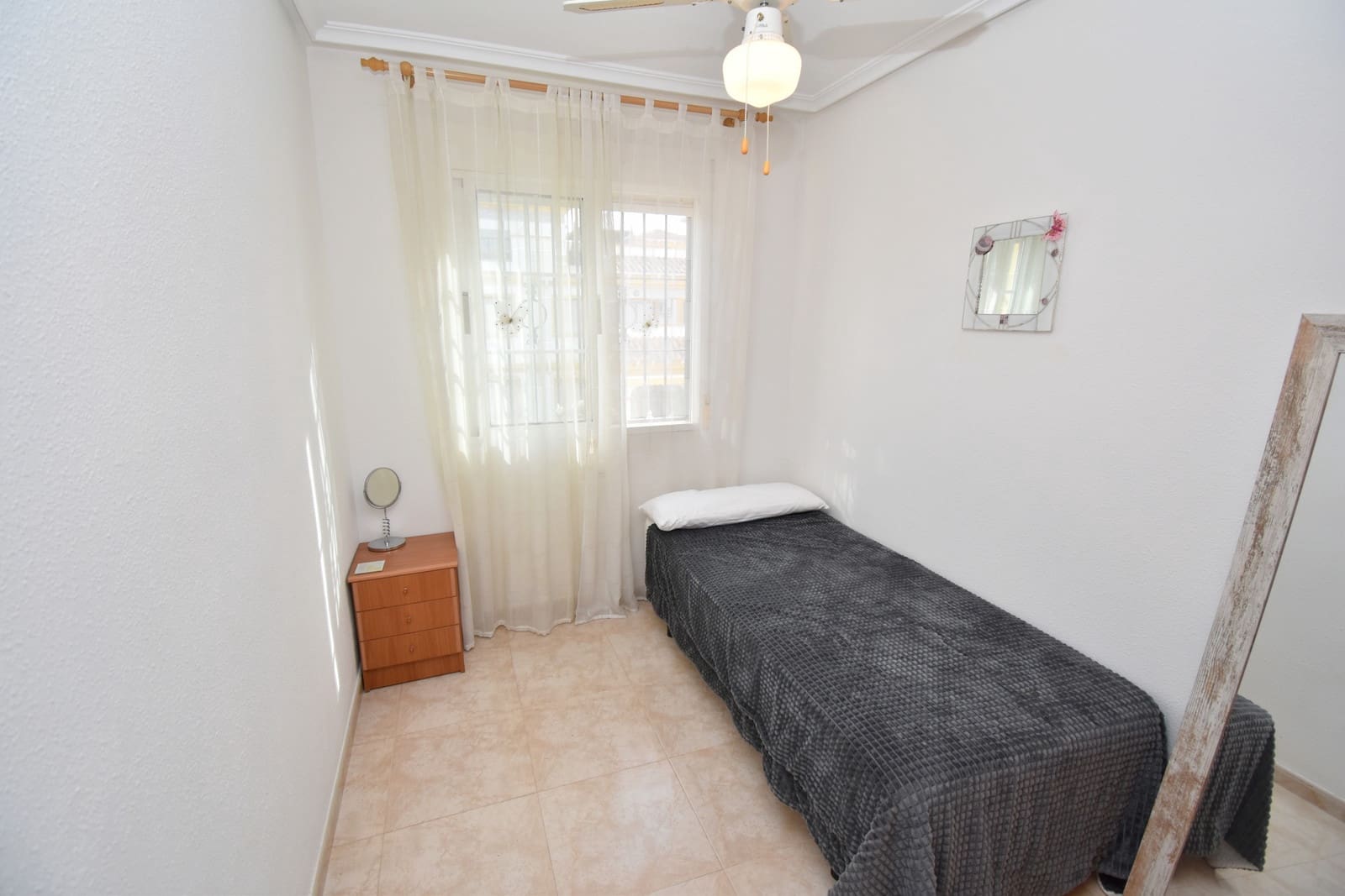 3 sypialnia Dom na sprzedaż w Torrevieja z basenem garażem - 158 000 € (Ref: 10176872)