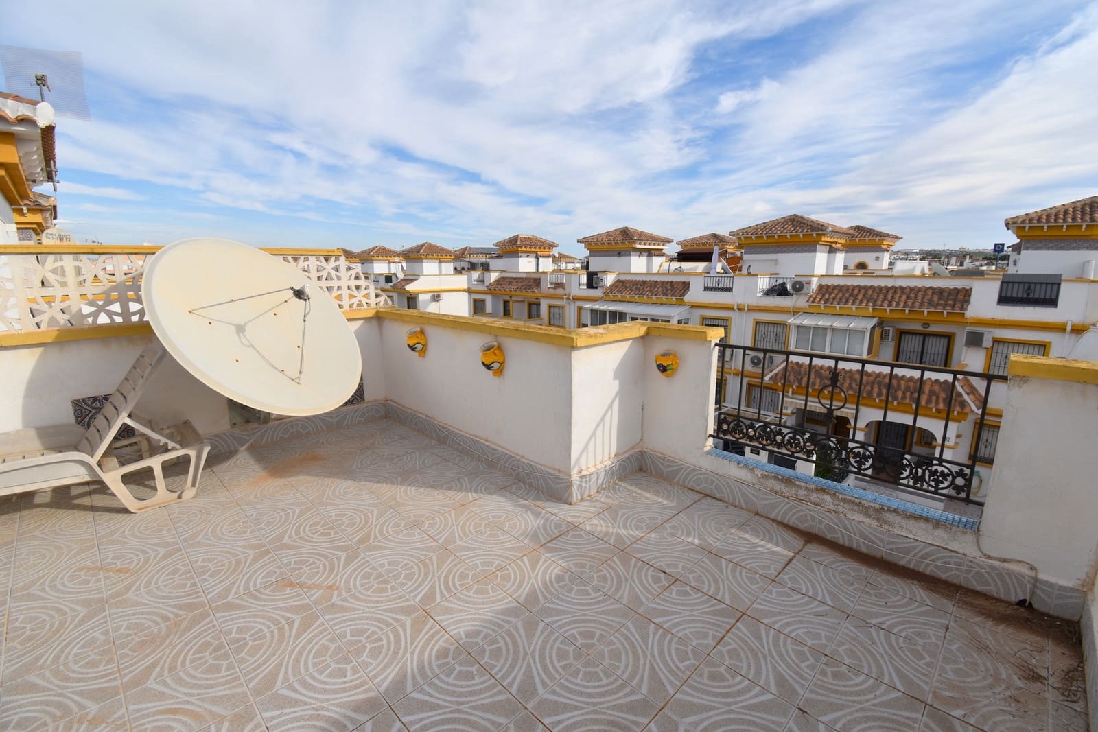 3 sypialnia Dom na sprzedaż w Torrevieja z basenem garażem - 158 000 € (Ref: 10176872)