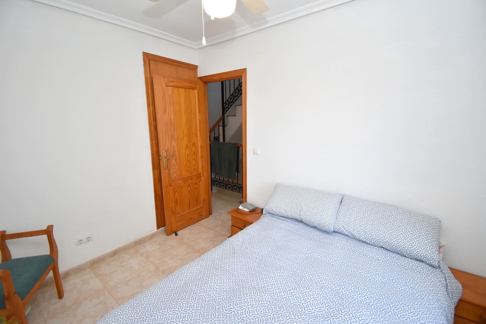 3 sypialnia Dom na sprzedaż w Torrevieja z basenem garażem - 158 000 € (Ref: 10176872)