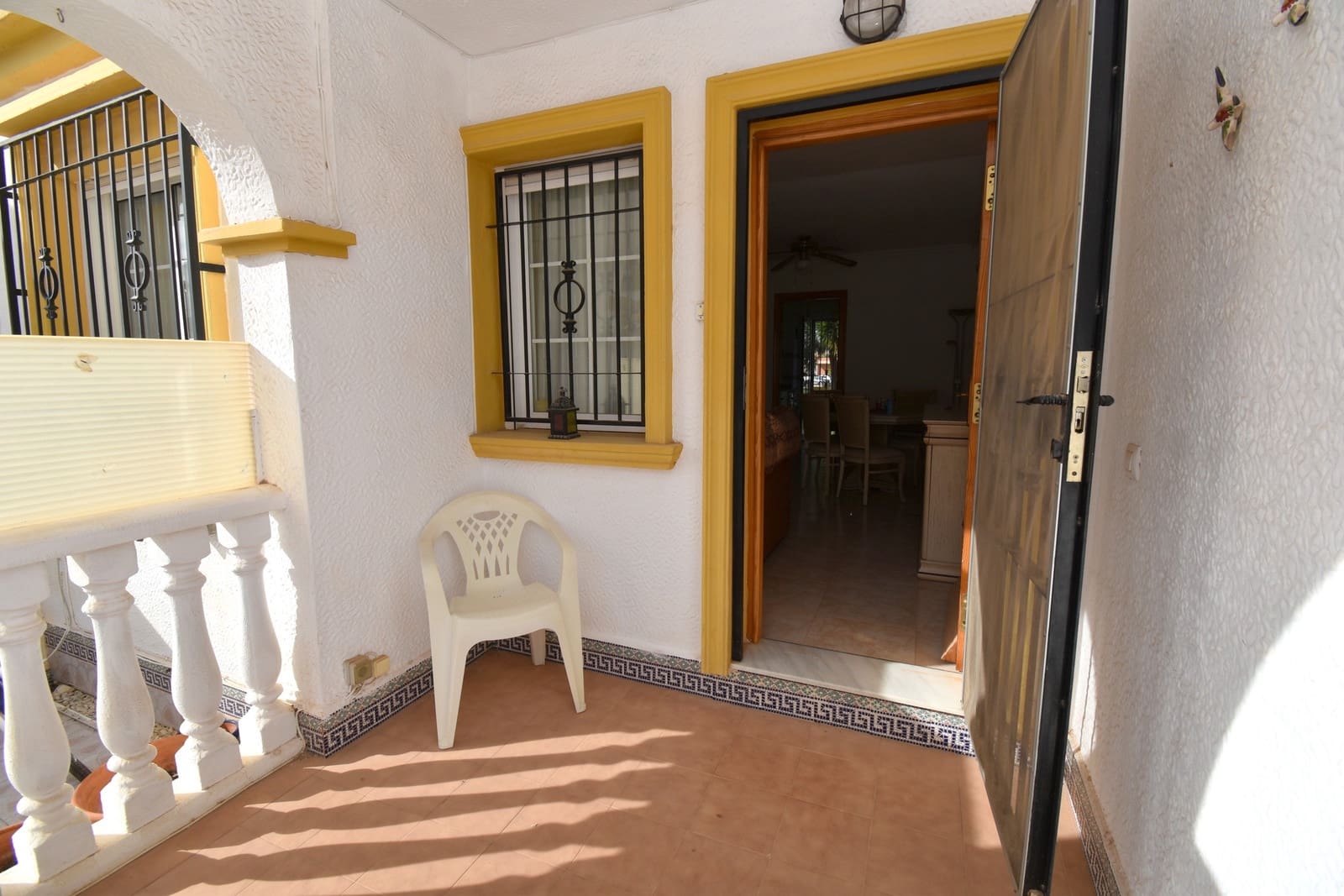 3 sypialnia Dom na sprzedaż w Torrevieja z basenem garażem - 158 000 € (Ref: 10176872)