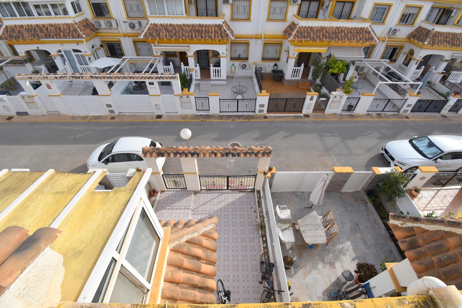 3 sypialnia Dom na sprzedaż w Torrevieja z basenem garażem - 158 000 € (Ref: 10176872)