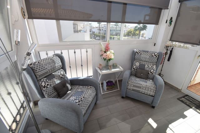 Ático de 2 habitaciones en Punta Prima, Torrevieja en venta con piscina garaje - 189.000 € (Ref: 10182656)