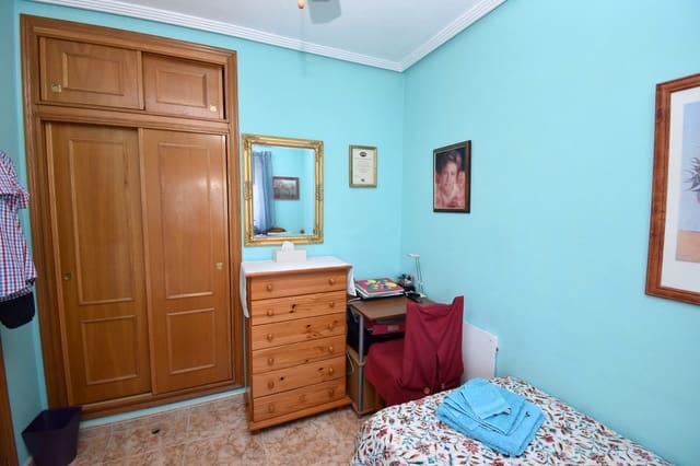 Ático de 2 habitaciones en Punta Prima, Torrevieja en venta con piscina garaje - 189.000 € (Ref: 10182656)