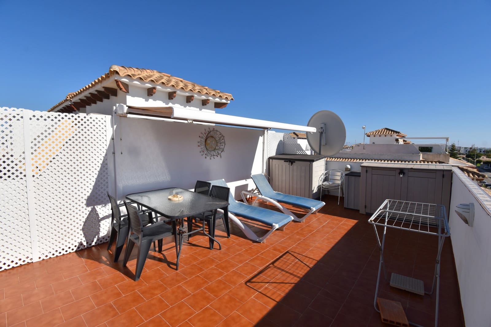 Ático de 2 habitaciones en Punta Prima en venta con piscina garaje - 189.000 € (Ref: 10182656)