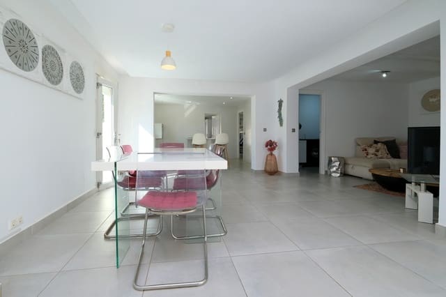 3 soveværelse Villa til salg i Los Balcones med swimmingpool - € 499.995 (Ref: 10182657)