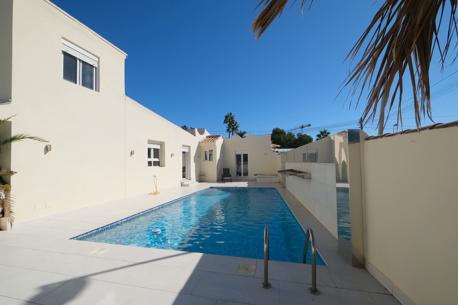 3 soveværelse Villa til salg i Los Balcones med swimmingpool - € 499.995 (Ref: 10182657)
