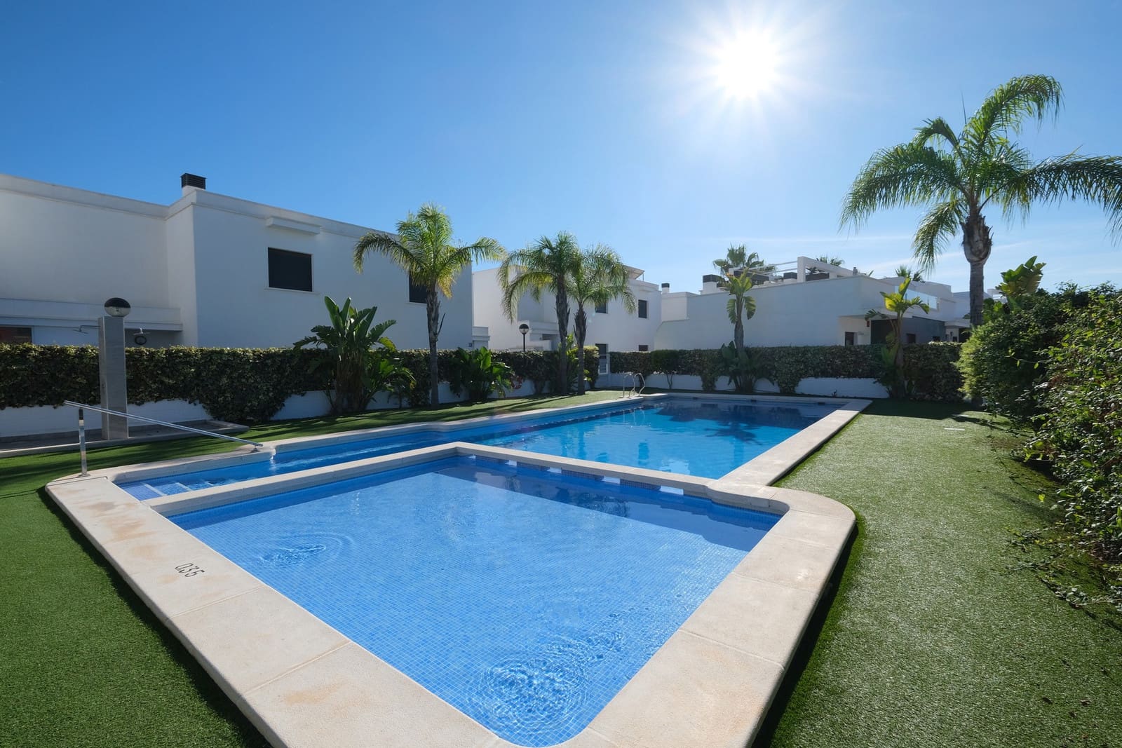 3 chambre Villa/Maison à vendre à Cabo Roig avec piscine garage - 379 000 € (Ref: 10186572)
