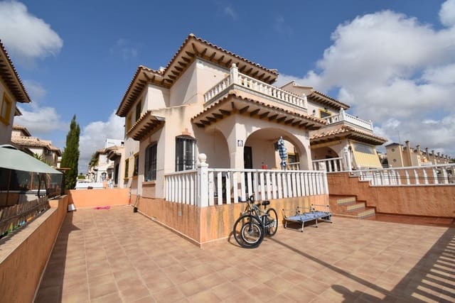 3 soveværelse Byhus til salg i Cabo Roig, Orihuela med swimmingpool garage - € 199.999 (Ref: 9133591)