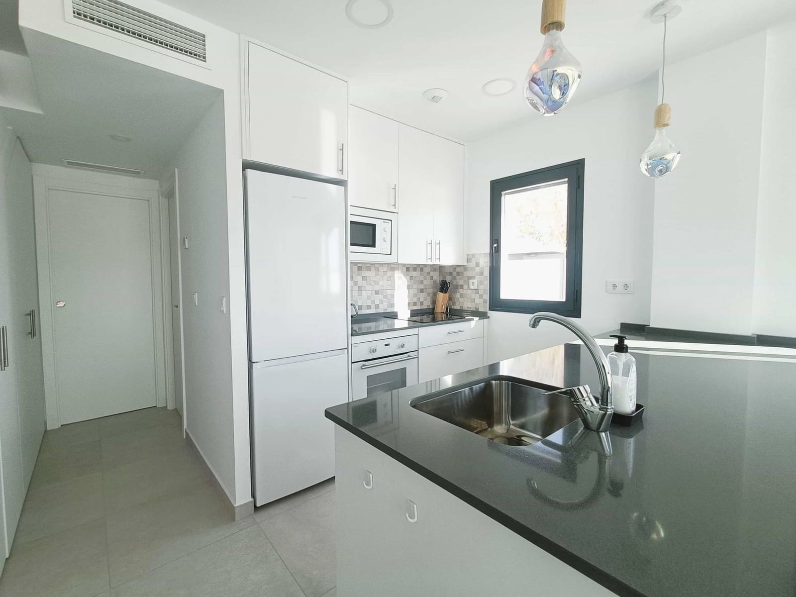 3 soveværelse Byhus til salg i Santiago de la Ribera med swimmingpool - € 369.900 (Ref: 9257991)