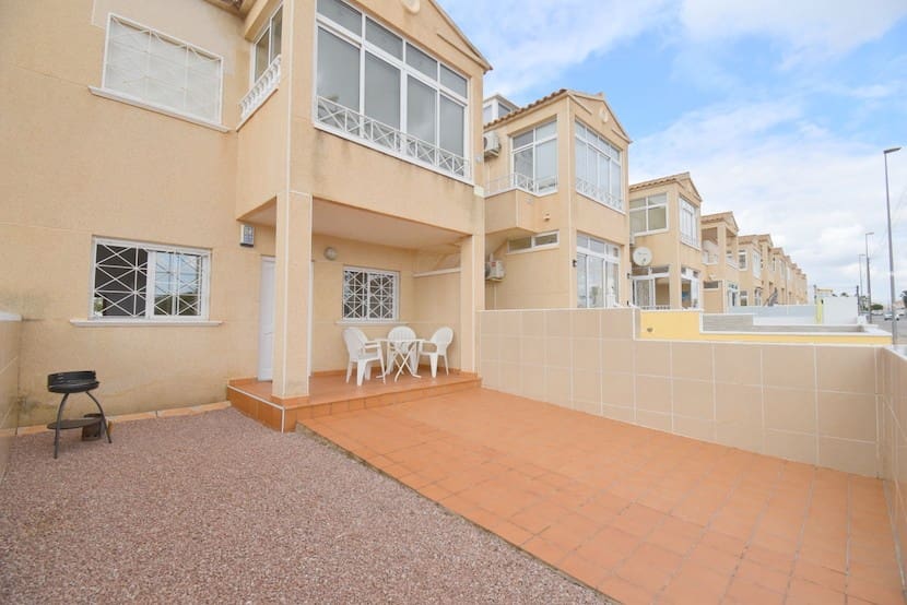 2 slaapkamer Appartement te koop in Playa Flamenca met zwembad - € 148.000 (Ref: 9274100)