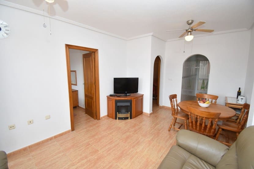 2 slaapkamer Appartement te koop in Playa Flamenca met zwembad - € 148.000 (Ref: 9274100)