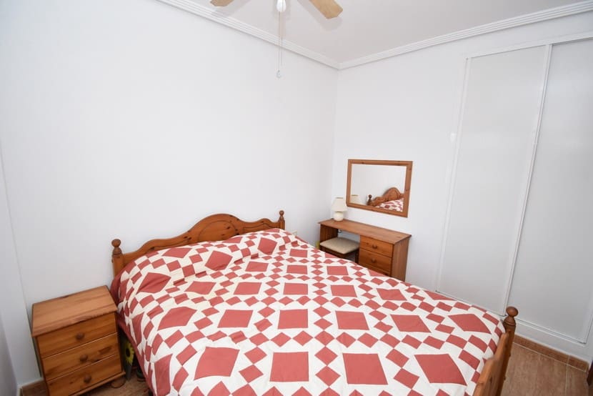 2 slaapkamer Appartement te koop in Playa Flamenca met zwembad - € 148.000 (Ref: 9274100)