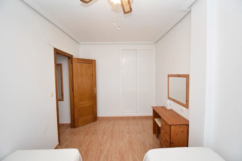 2 slaapkamer Appartement te koop in Playa Flamenca met zwembad - € 148.000 (Ref: 9274100)