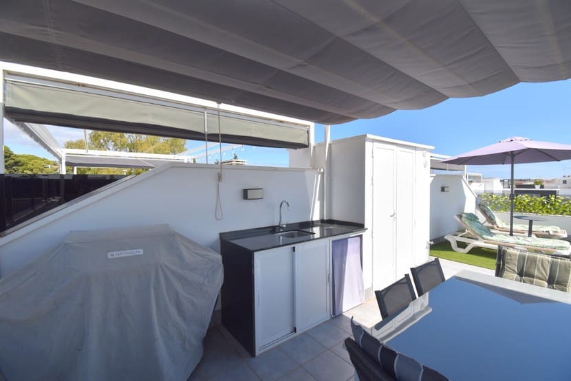 2 makuuhuone Kattohuoneisto myytävänä paikassa Lo Pagan mukana uima-altaan - 259 999 € (Ref: 9279589)