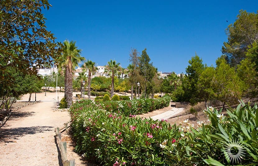 2 soverom Hus til salgs i Los Dolses med svømmebasseng - € 214 995 (Ref: 9283932)