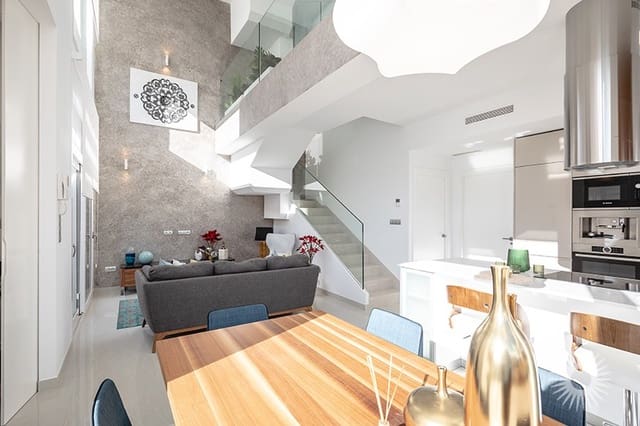 5 quarto Moradia para venda em Los Montesinos com piscina - 780 000 € (Ref: 9297568)