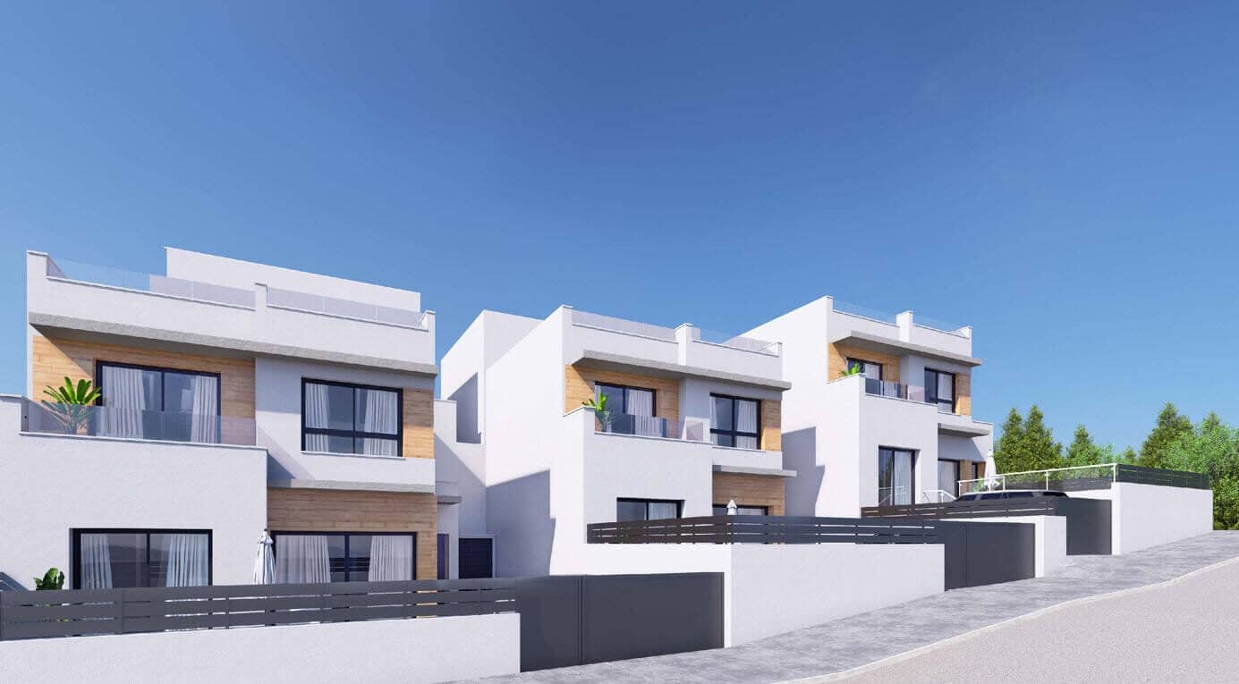 Chalet de 3 habitaciones en Benijófar en venta con piscina - 449.000 € (Ref: 9297598)