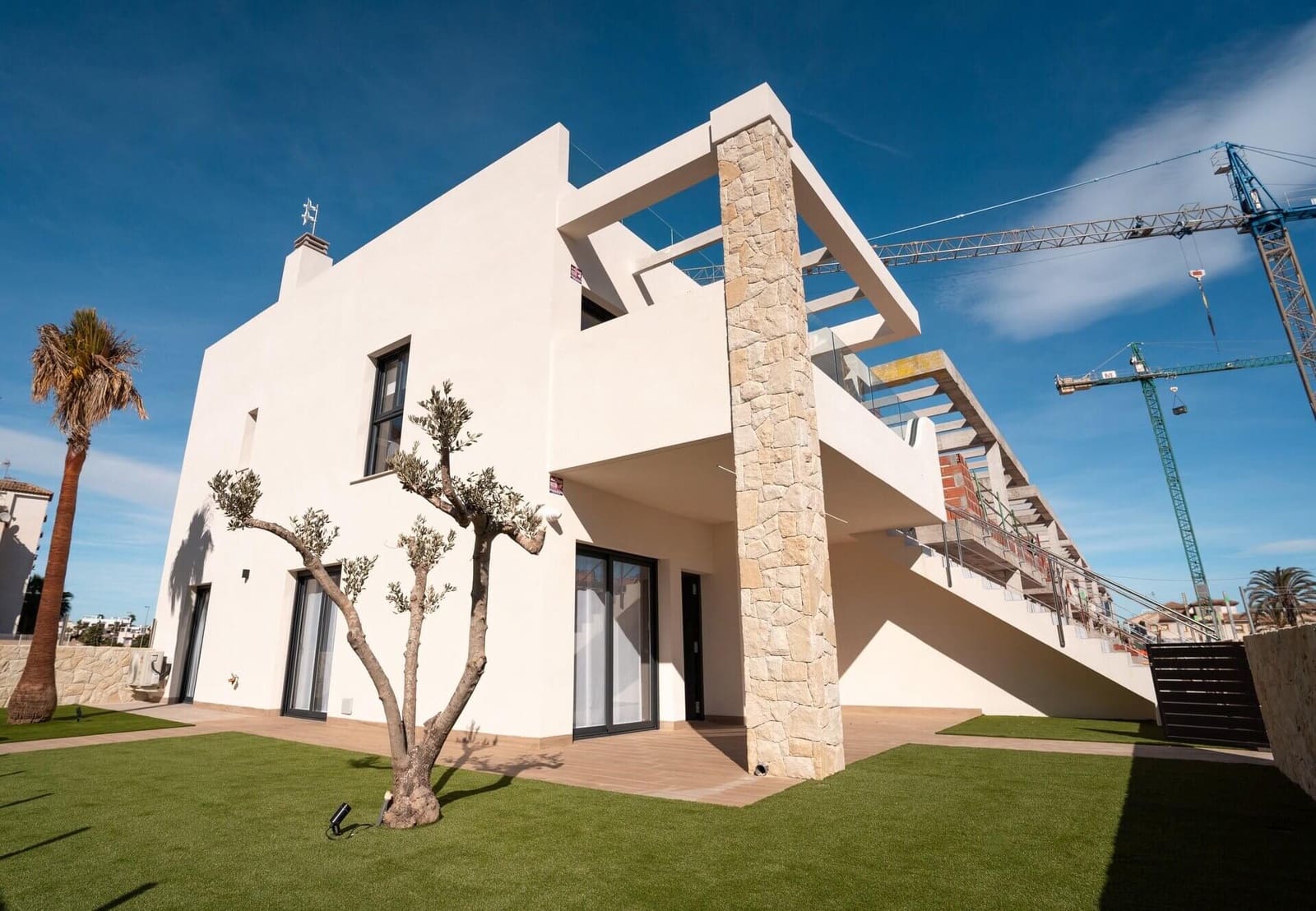 3 bedroom Apartment for sale in Pilar de la Horadada - € 310,000 (Ref: 9300585)