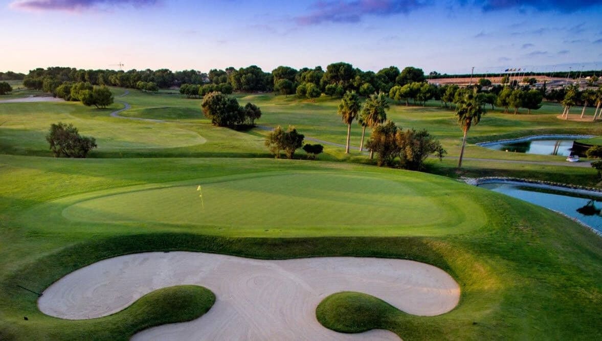 3 bedroom Villa for sale in Pilar de la Horadada - € 474,900 (Ref: 9300644)