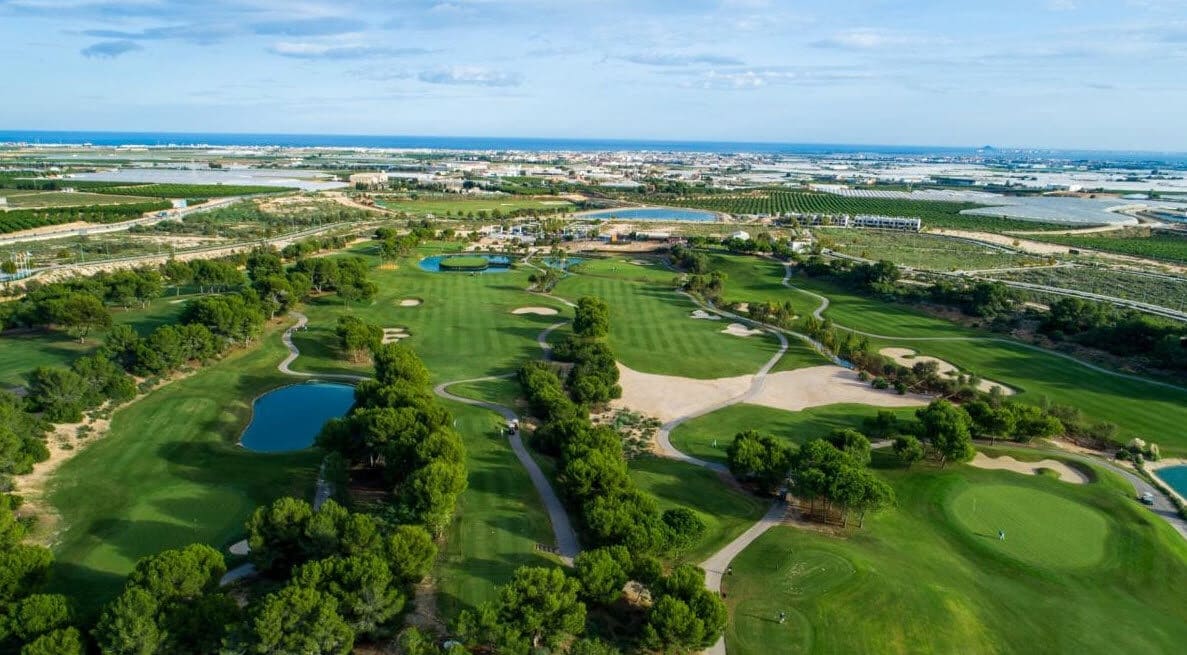 3 bedroom Villa for sale in Pilar de la Horadada - € 474,900 (Ref: 9300644)