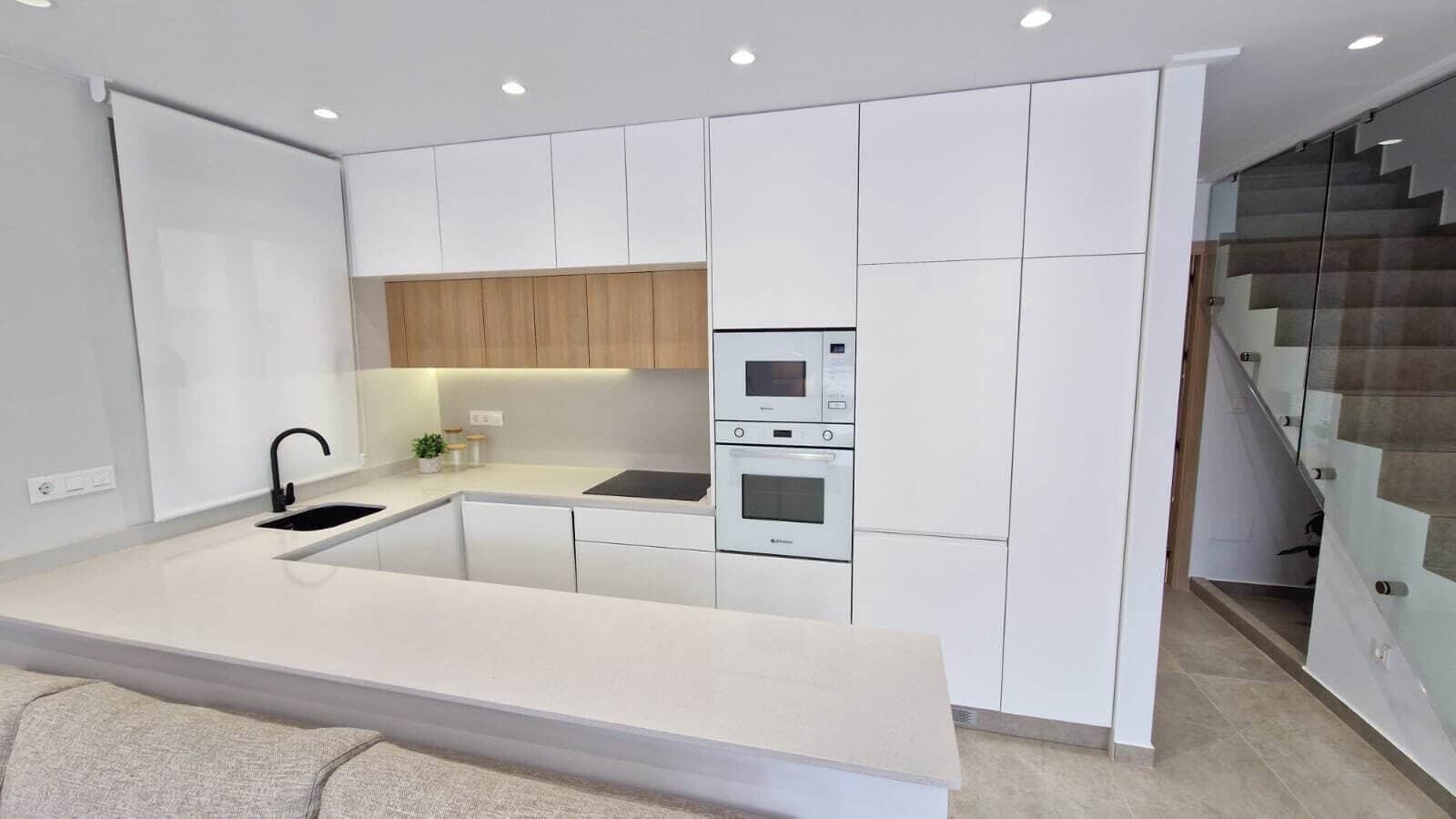 3 bedroom Villa for sale in Pilar de la Horadada - € 474,900 (Ref: 9300644)