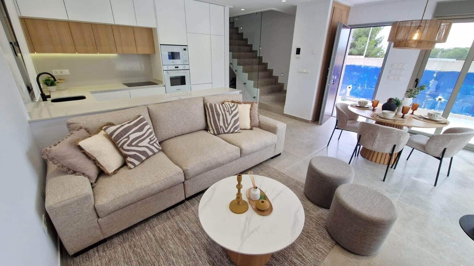 3 bedroom Villa for sale in Pilar de la Horadada - € 474,900 (Ref: 9300644)