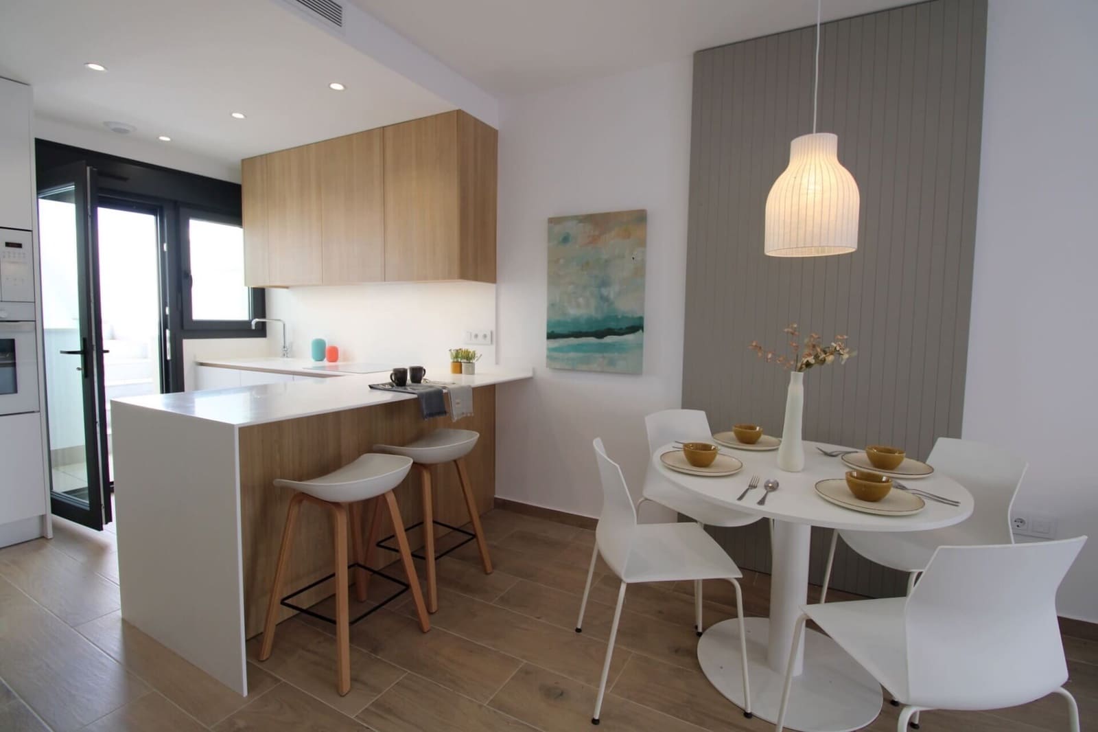 Apartamento de 2 habitaciones en Pilar de la Horadada en venta - 245.000 € (Ref: 9300647)