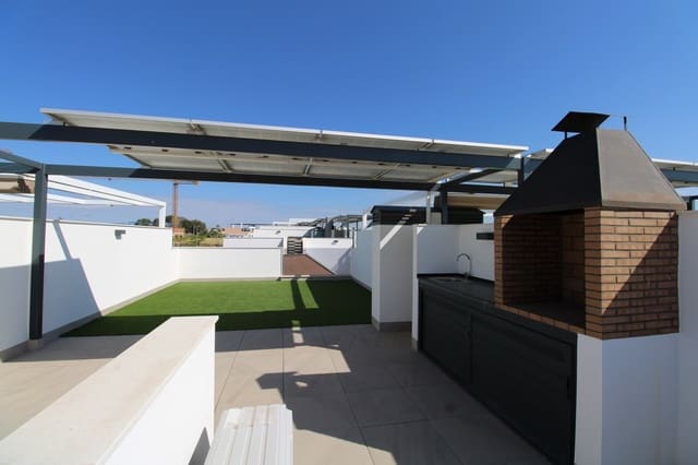 Apartamento de 2 habitaciones en Pilar de la Horadada ciudad, Pilar de la Horadada en venta - 245.000 € (Ref: 9300647)