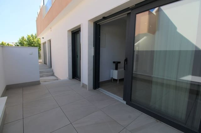 Apartamento de 2 habitaciones en Pilar de la Horadada ciudad, Pilar de la Horadada en venta - 245.000 € (Ref: 9300647)