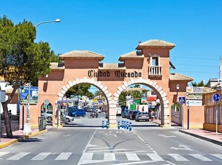 3 quarto Moradia para venda em Ciudad Quesada com piscina garagem - 588 000 € (Ref: 9304913)
