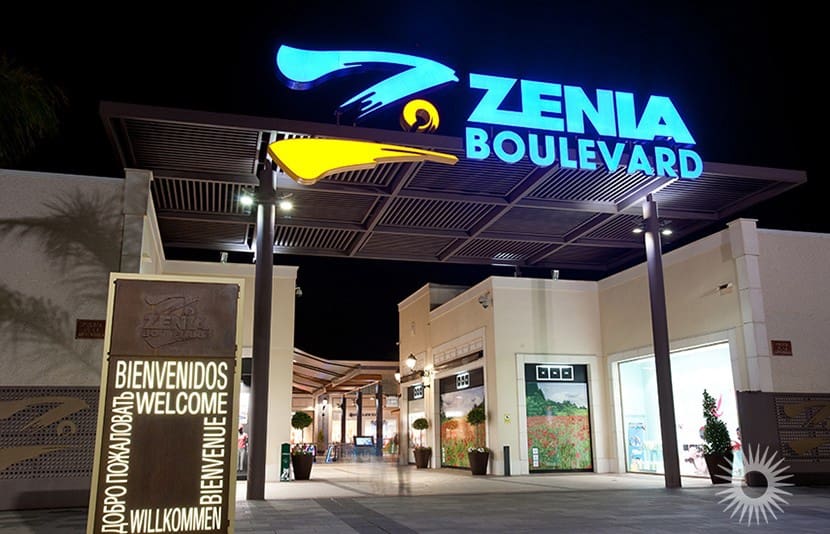 3 bedroom Villa for sale in Villamartin with pool - € 339,900 (Ref: 9304917)